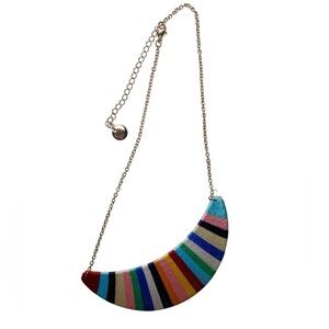Plunder Crescent Shaped Colorful Striped Necklace